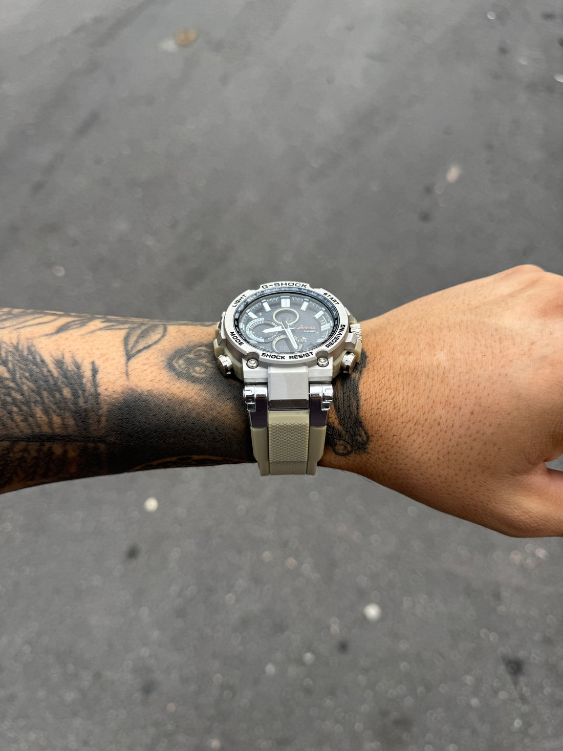 G-SHOCK STEEL MTG BEGE