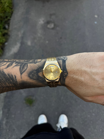 CASIO QUARTZ DAYDATE GOLD