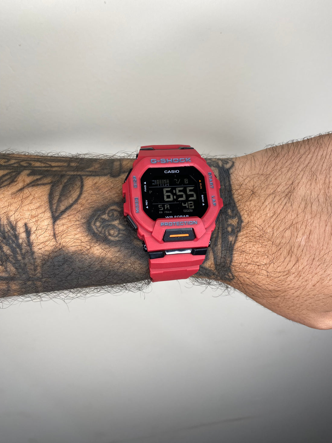 G-SHOCK GBD-200 VERMELHO