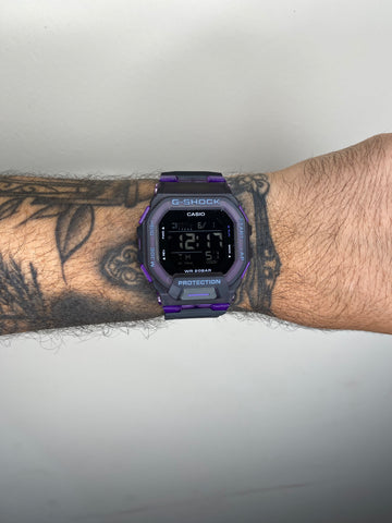 G-SHOCK GBD-200 PRETO-ROXO