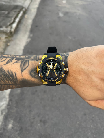 G-SHOCK BATMAN PRETO E DOURADO