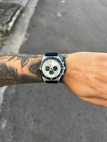 BREITLING CHRONOMAT FUNDO BRANCO