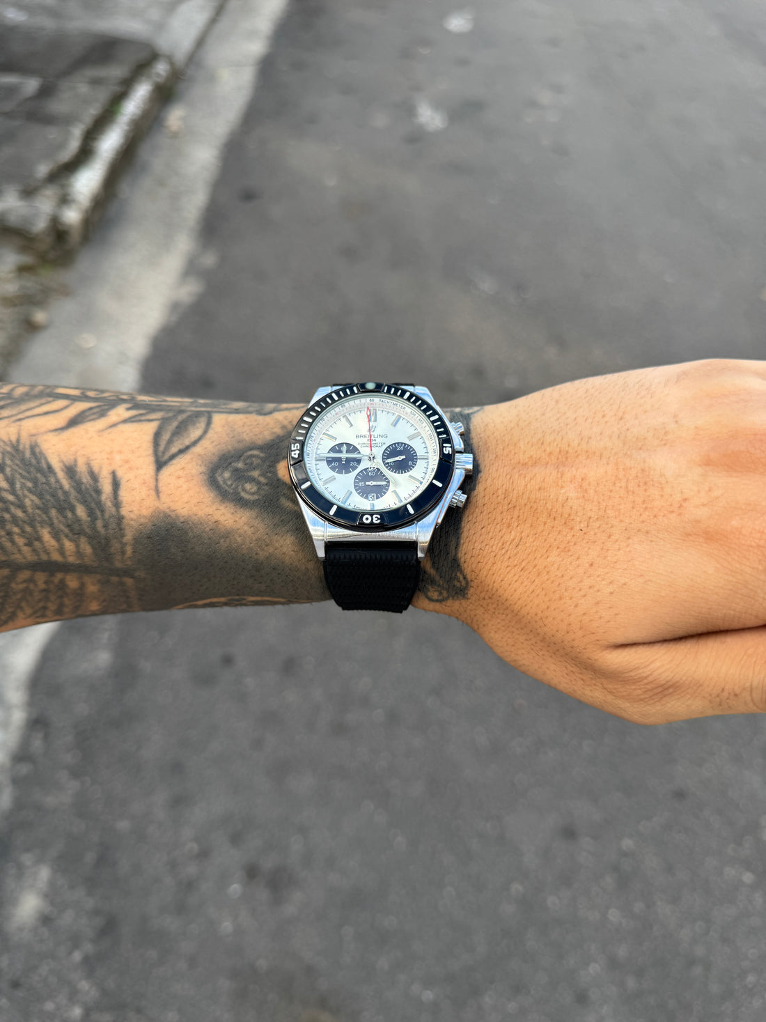 BREITLING CHRONOMAT FUNDO BRANCO