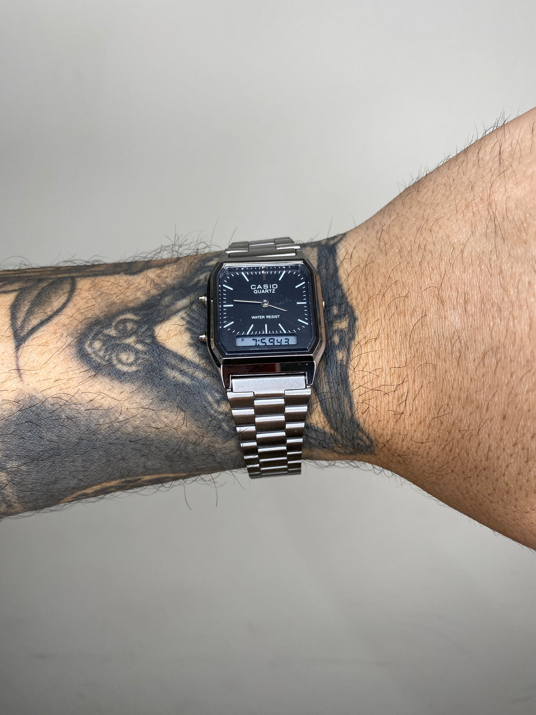 CASIO VINTAGE QUARTZ PRATEADO