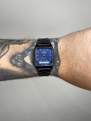 CASIO VINTAGE QUARTZ PRETO FUNDO AZUL