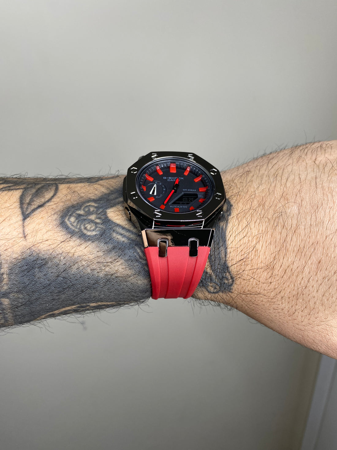 G-SHOCK GM-2100 VERMELHO