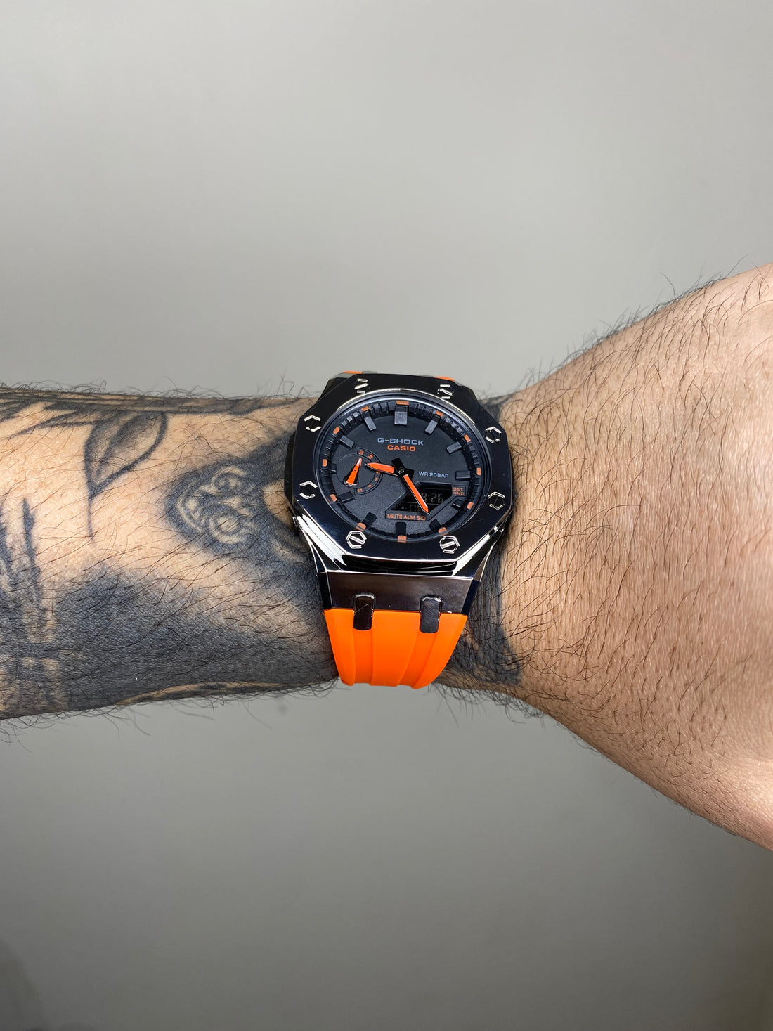 G-SHOCK GM-2100 LARANJA