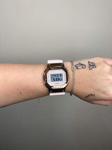 G-SHOCK DW-5600 CAIXA EM AÇO ROSE GOLD