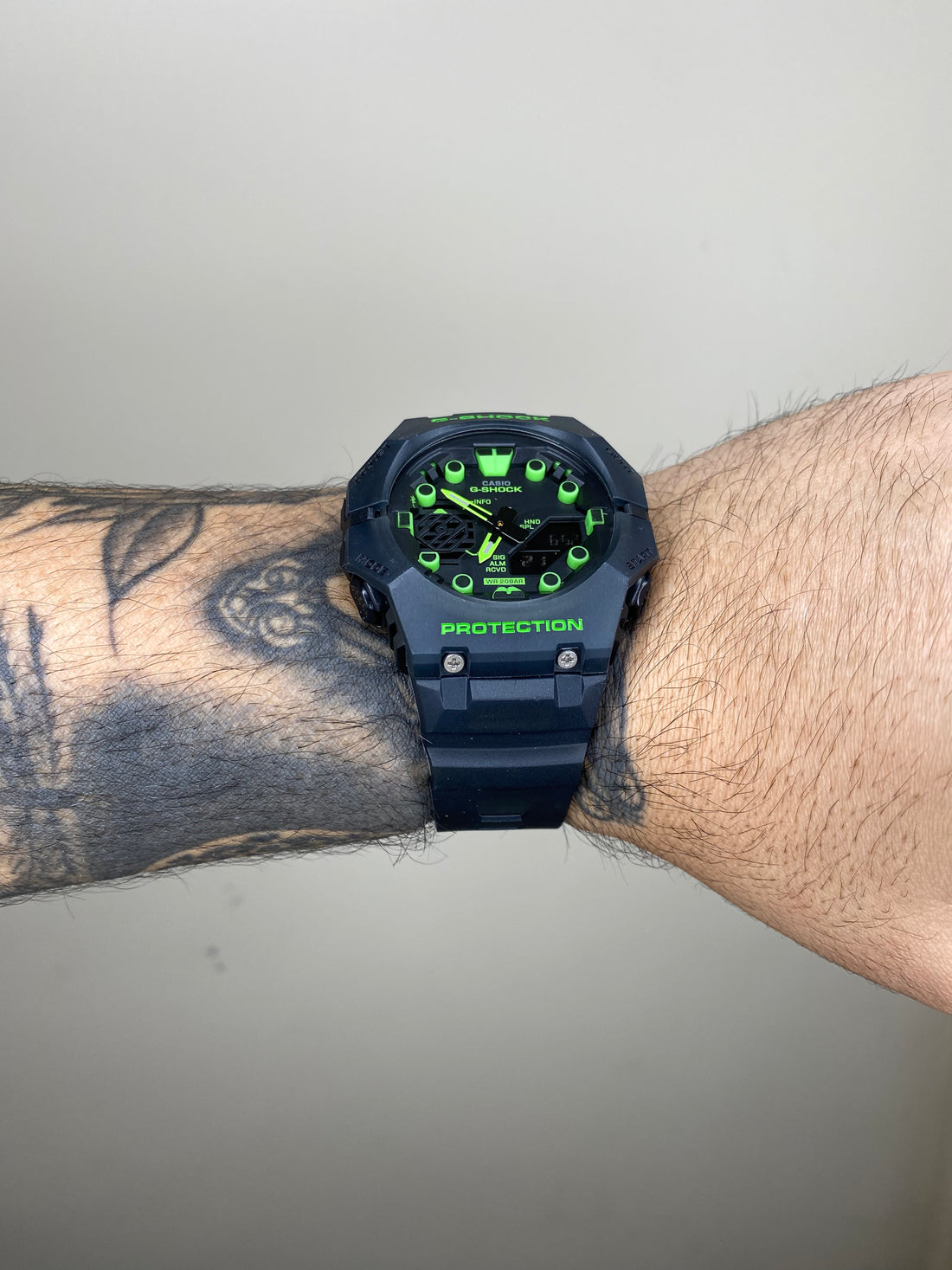 G-SHOCK GA-B001 PRETO COM VERDE