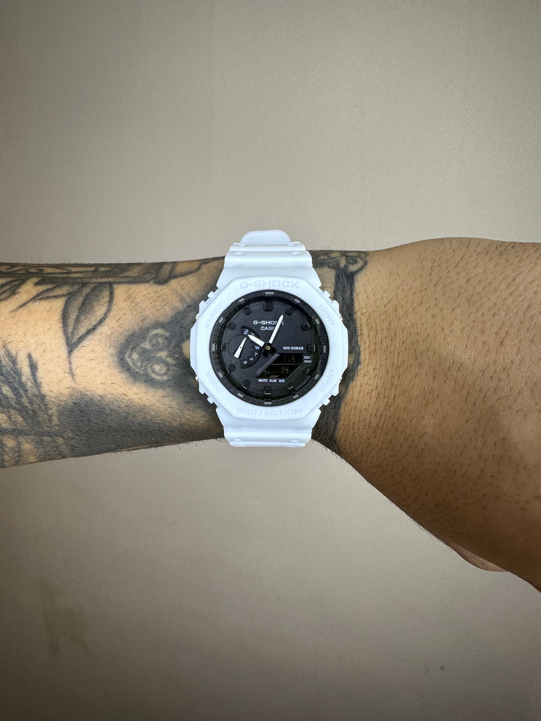 G-SHOCK GA-2100 BRANCO