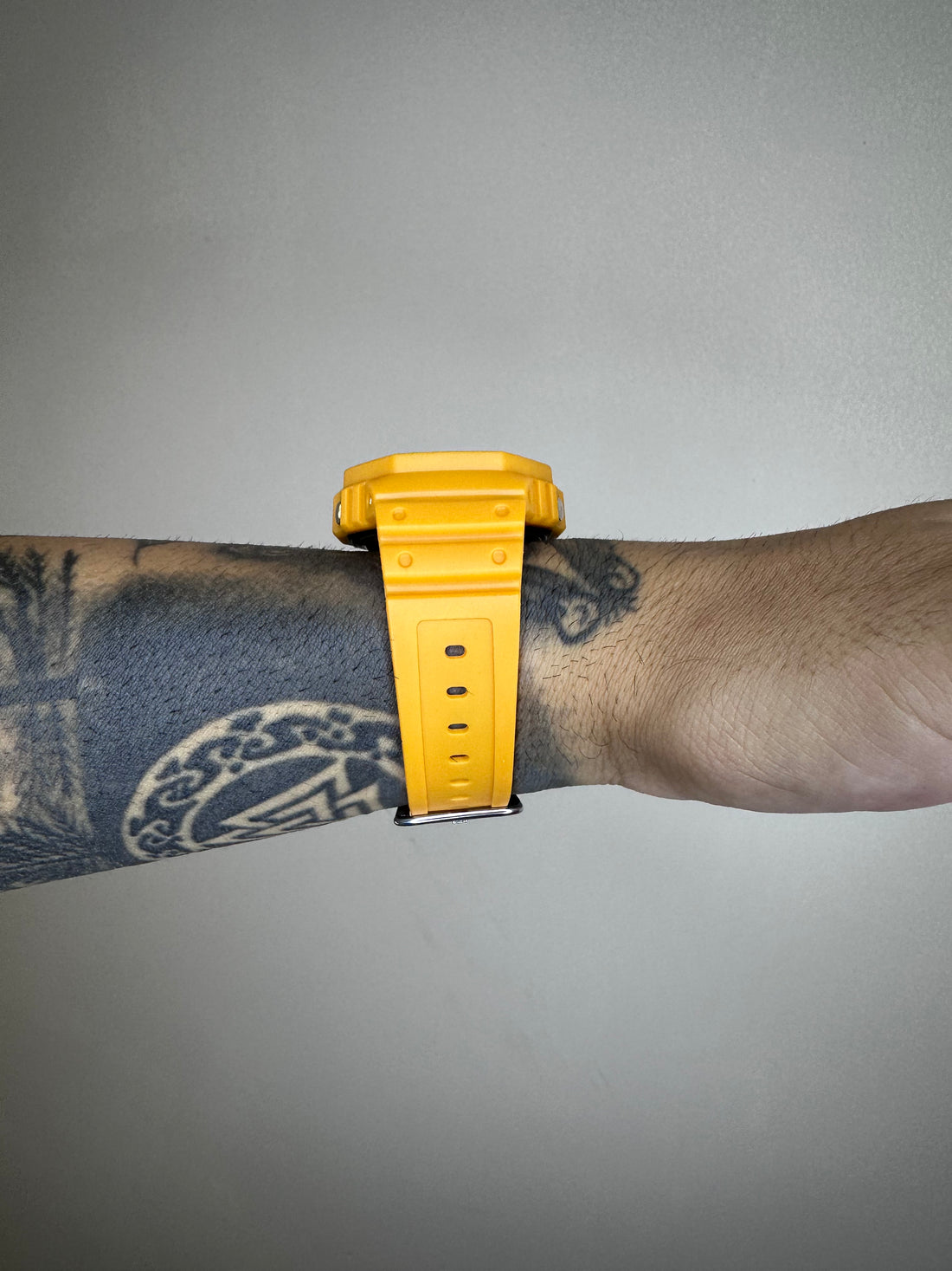 G-SHOCK GA-2100 AMARELO