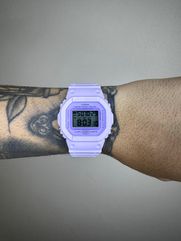 G-SHOCK DW-5600 LILÁS