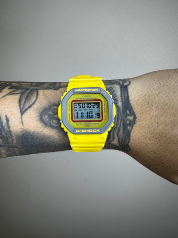 G-SHOCK DW-5600 AMARELO