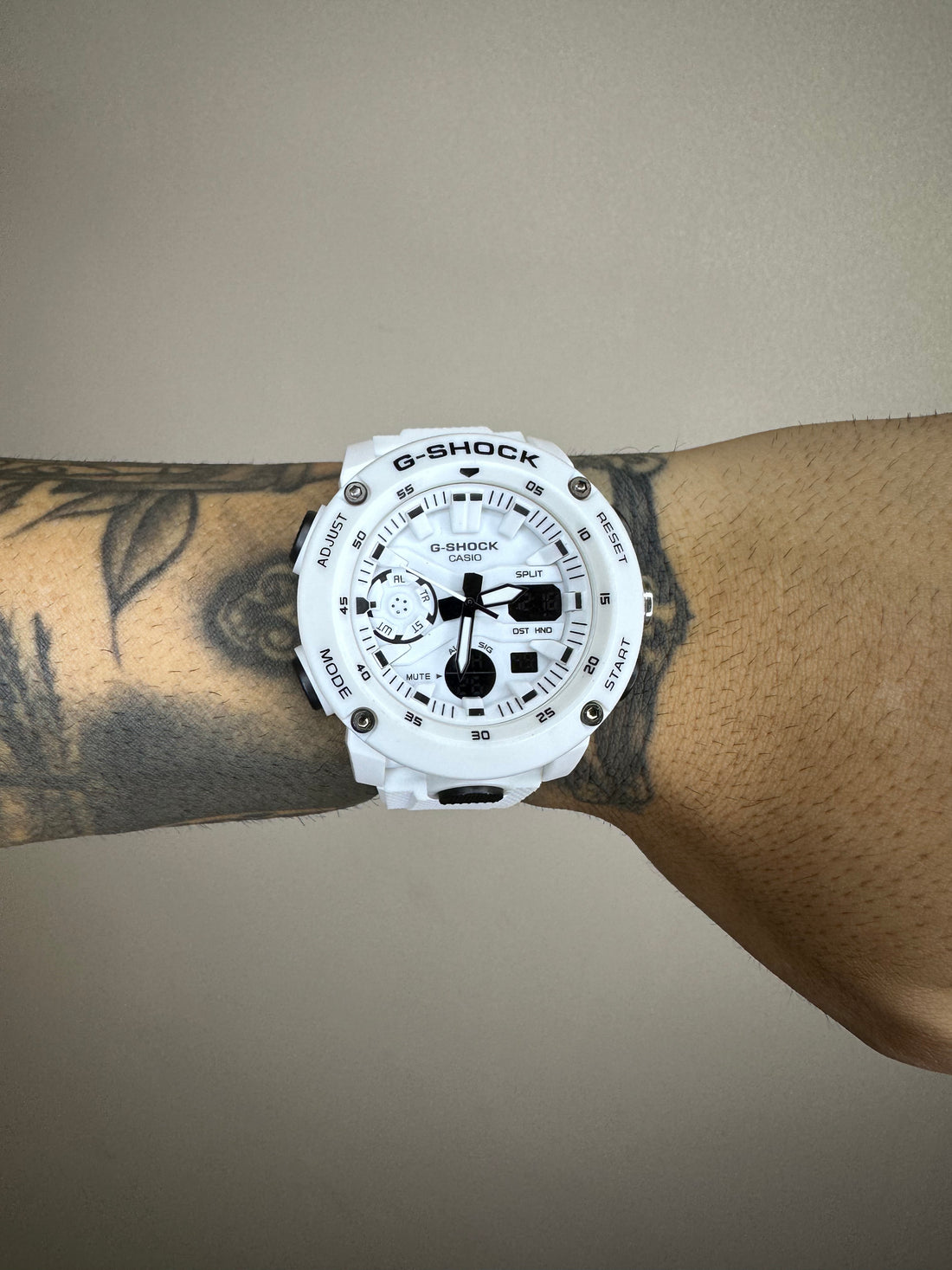 G-SHOCK GA-2000 BRANCO