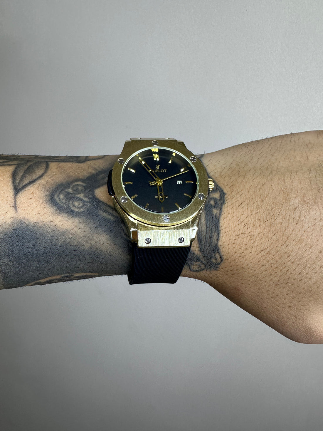 HUBLOT GENEVE DOURADO