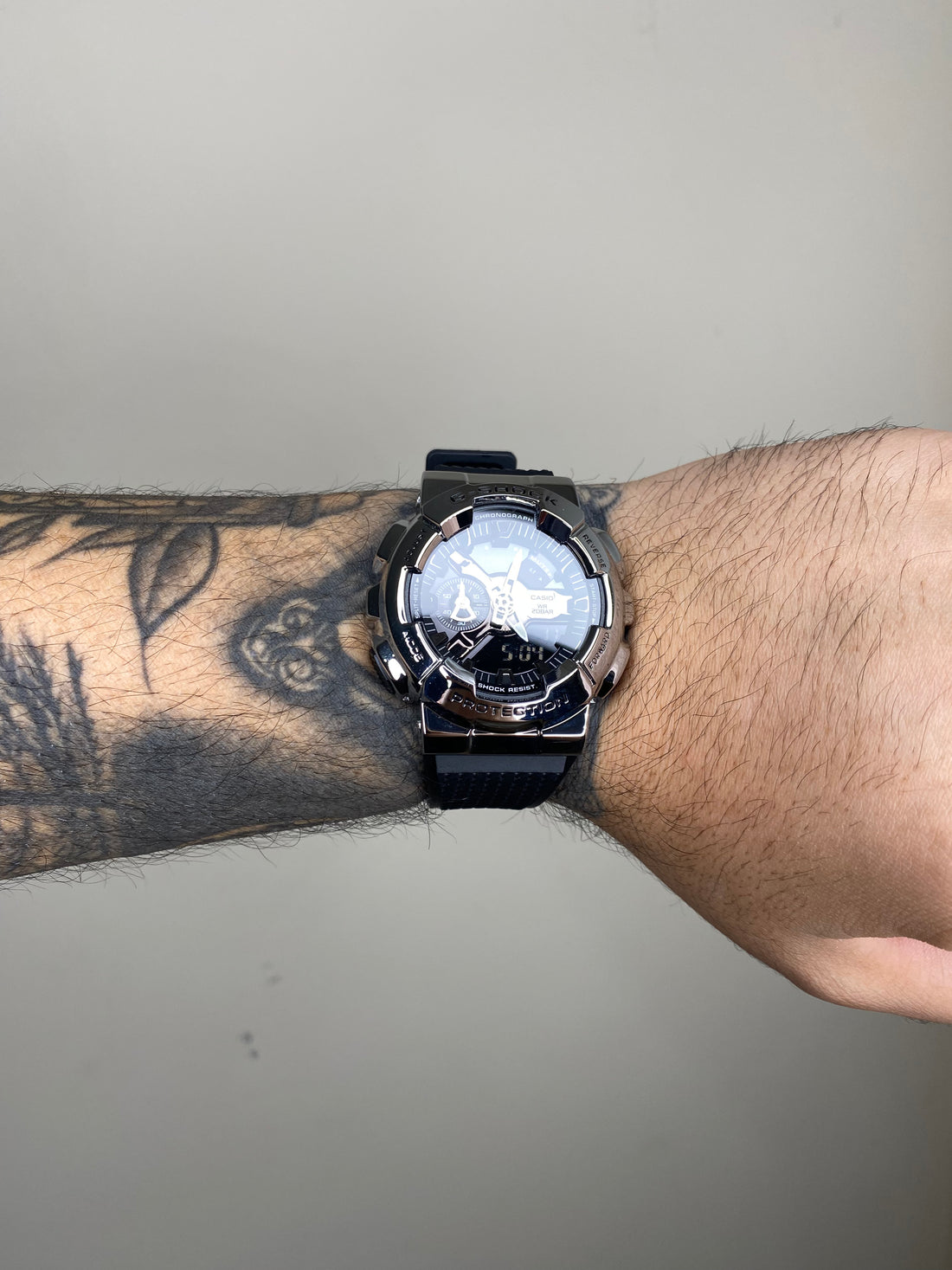 G-SHOCK GA-110 CAIXA EM AÇO PRATA