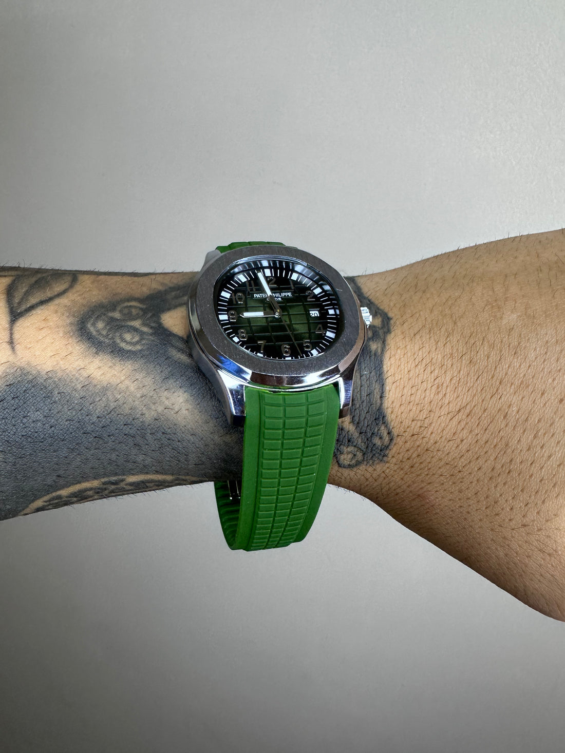 PATEK PHILIPPE AQUANAUT VERDE