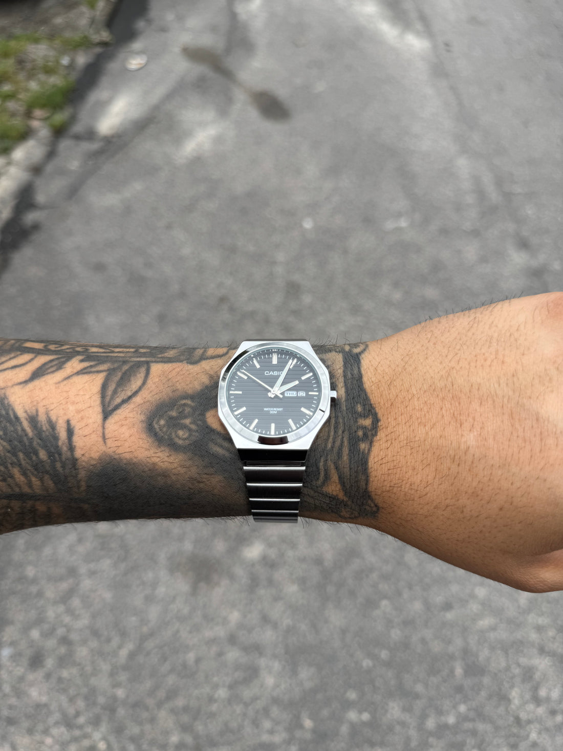 CASIO QUARTZ MT PRATEADO