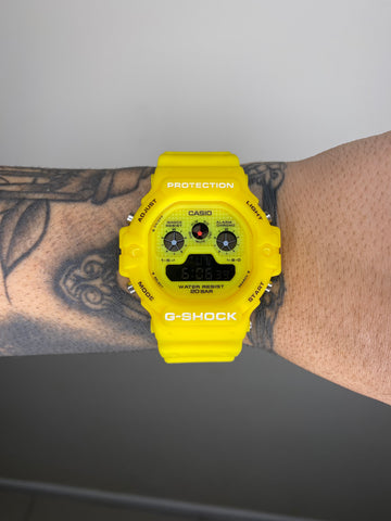 G-SHOCK DW-5900 AMARELO