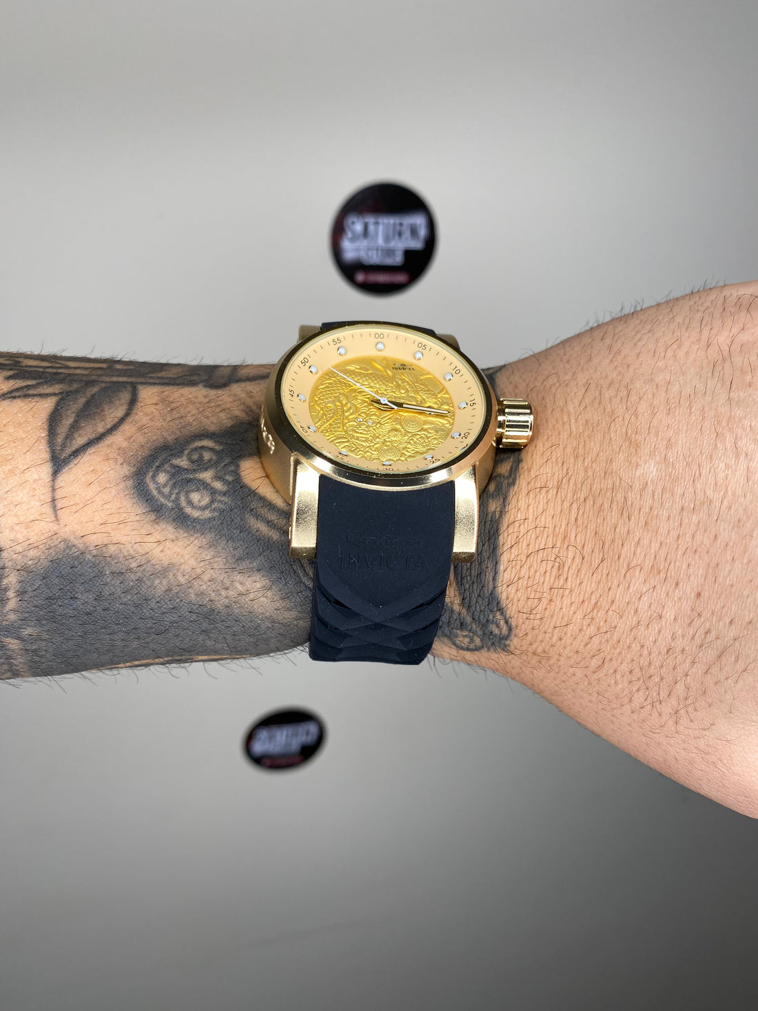 INVICTA YAKUZA S1 PRETO-DOURADO