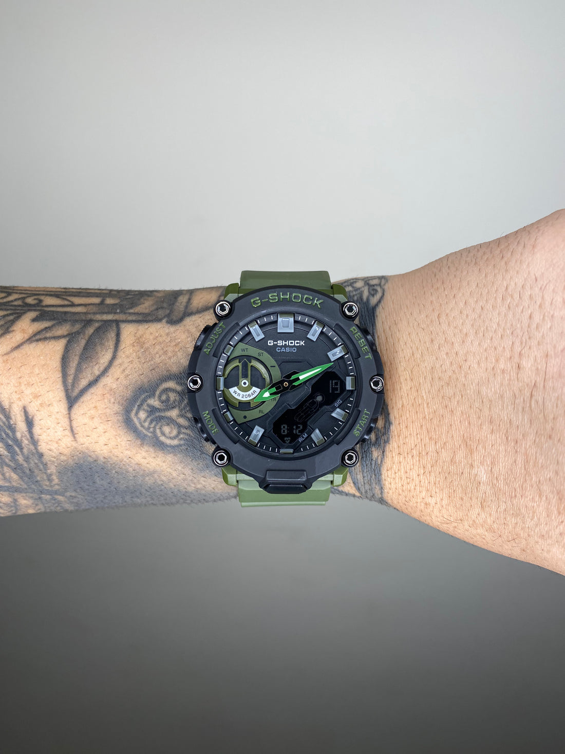 G-SHOCK GA-2200 PRETO-VERDE