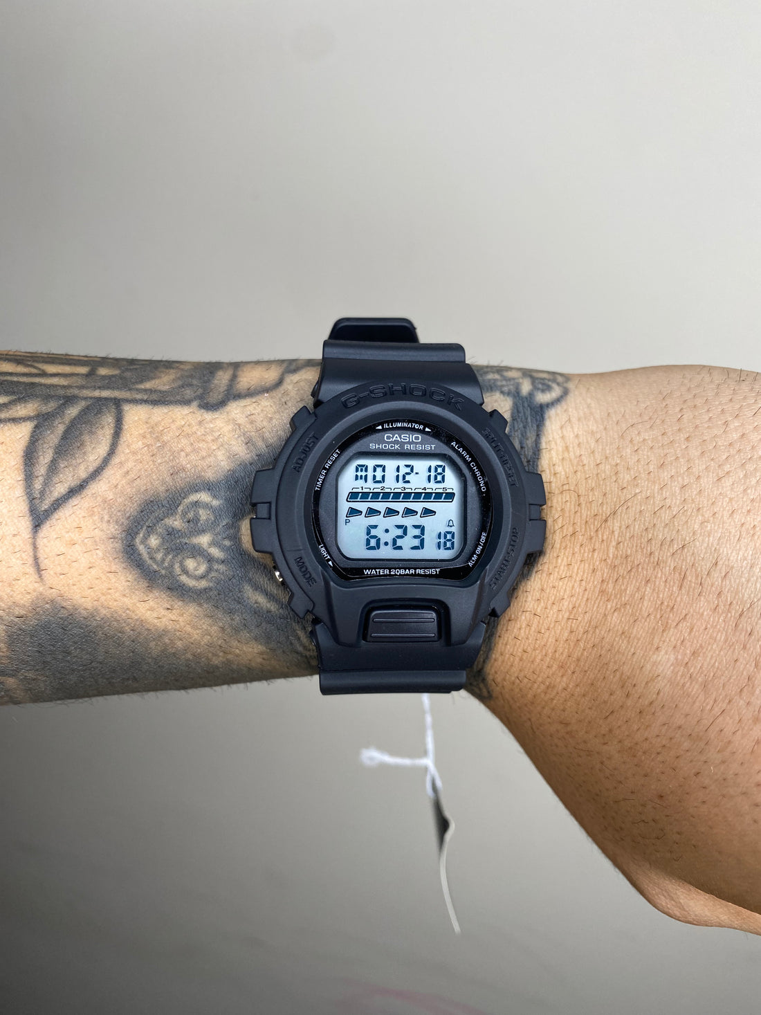 G-SHOCK DW-6900 EDIÇÃO LIMITADA