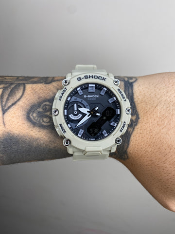 G-SHOCK GA-2200 BEGE