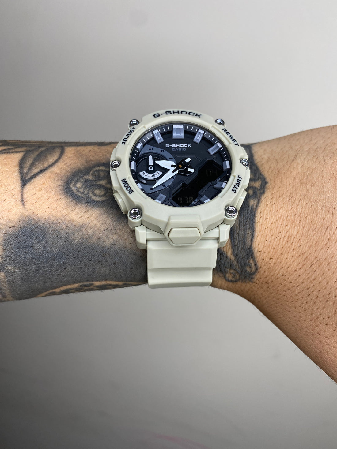 G-SHOCK GA-2200 BEGE