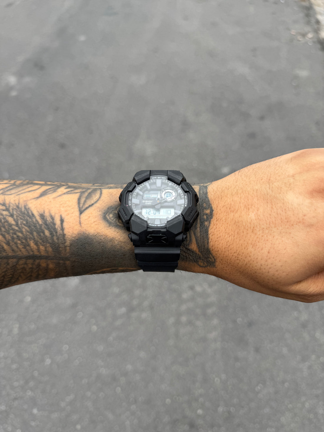 G-SHOCK GA-700 PRETO