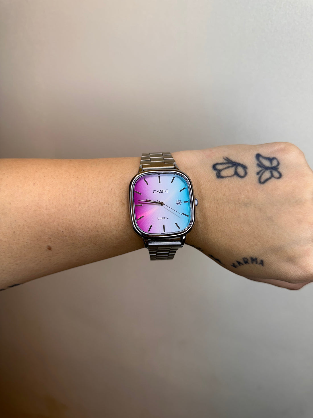 CASIO QUARTZ 2023 PRATEADO FURTA-COR