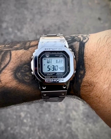 G-SHOCK DW-5600 AÇO PRATA