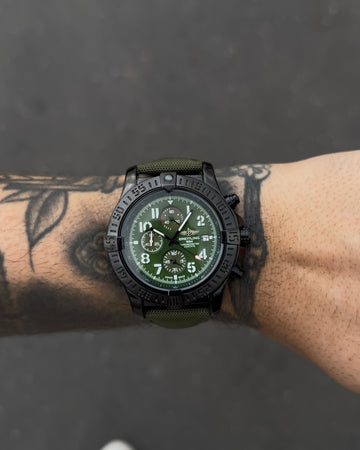 BREITLING AVENGER VERDE