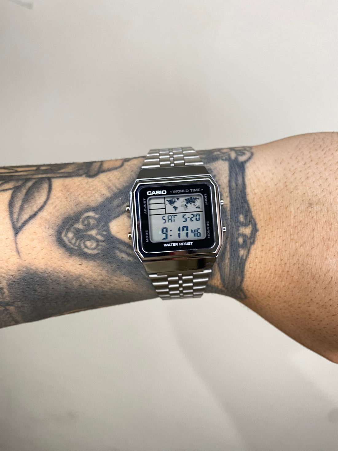 CASIO MUNDI PRATEADO