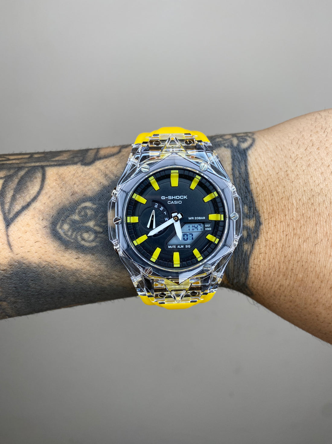 G-SHOCK GMA-2100 AMARELO
