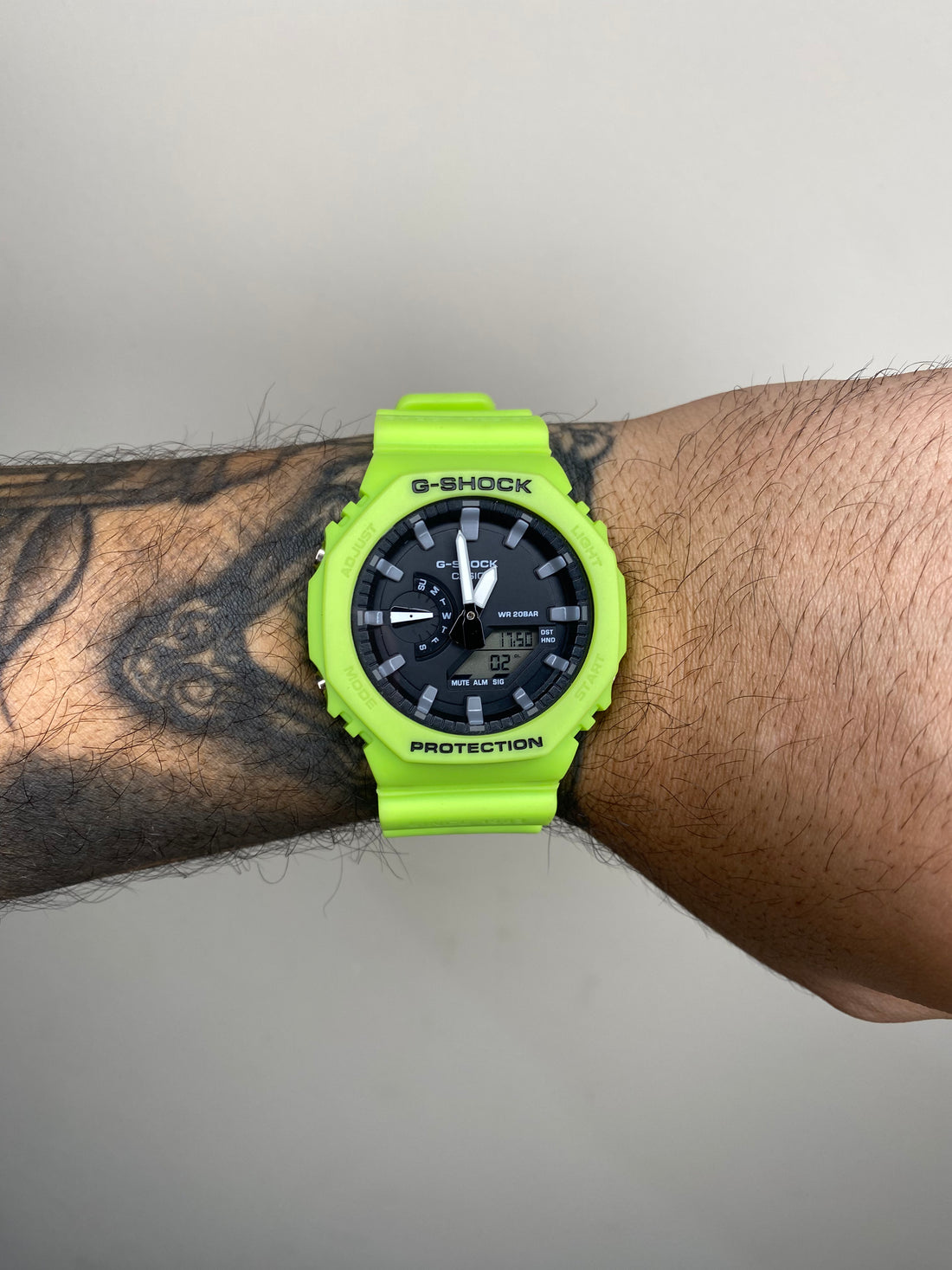 G-SHOCK GA-2100 VERDE NEON