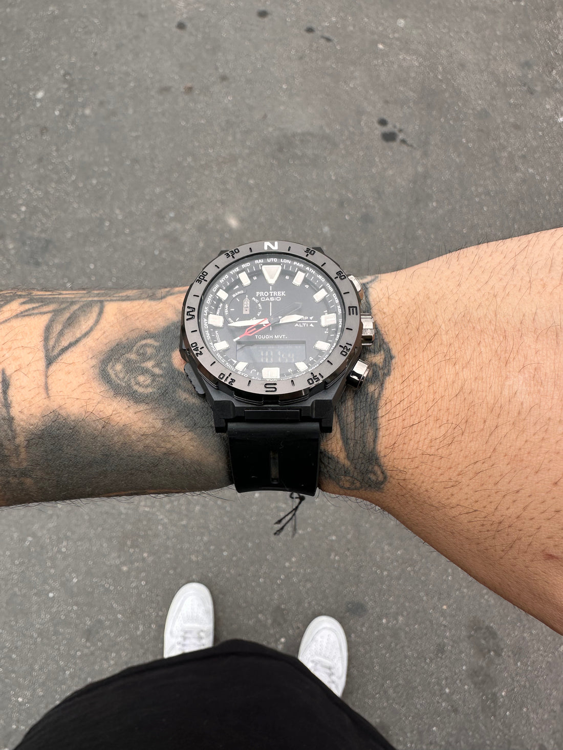 G-SHOCK PROTREK STEEL PRETO