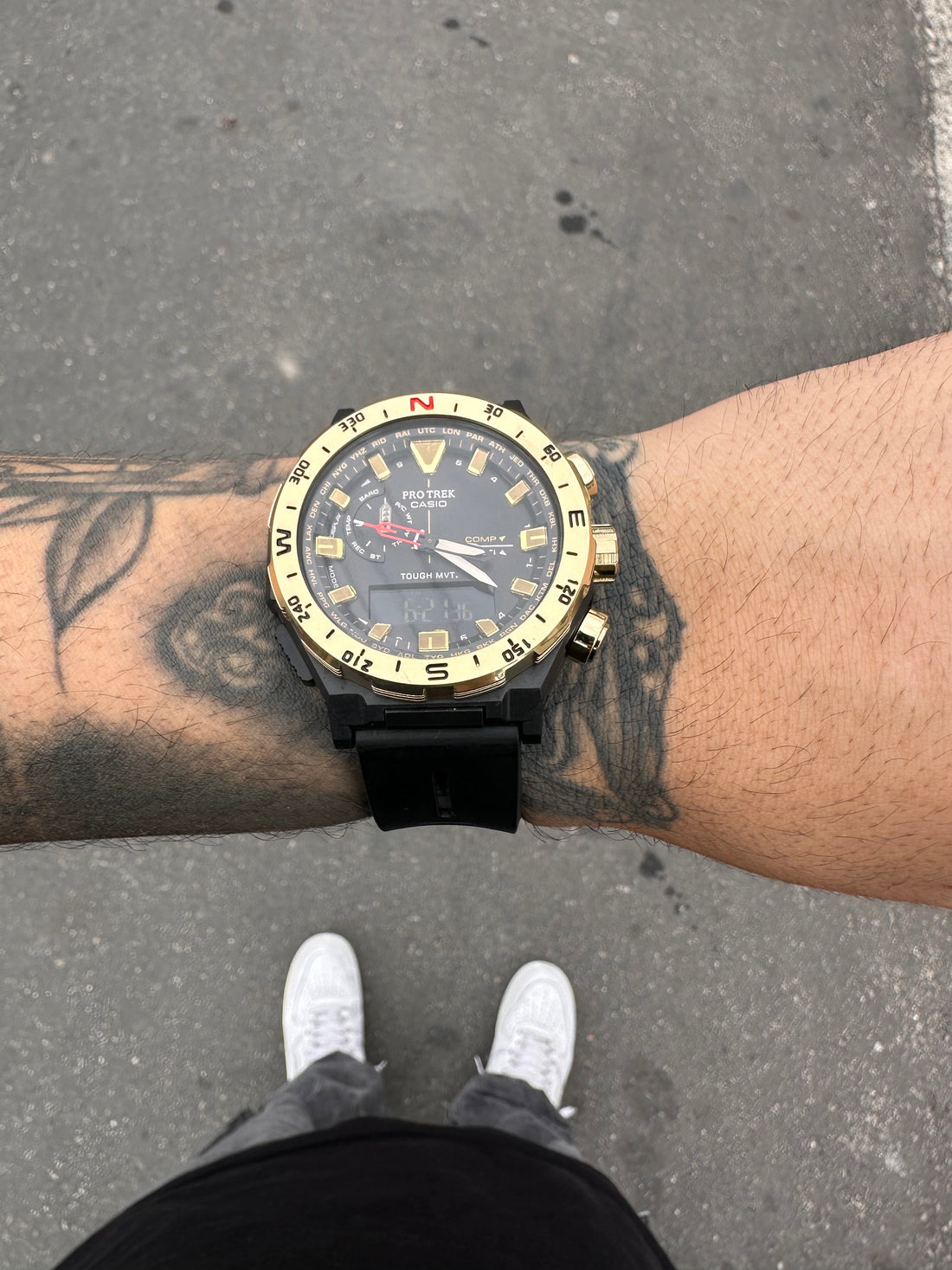 G-SHOCK PROTREK STEEL DOURADO