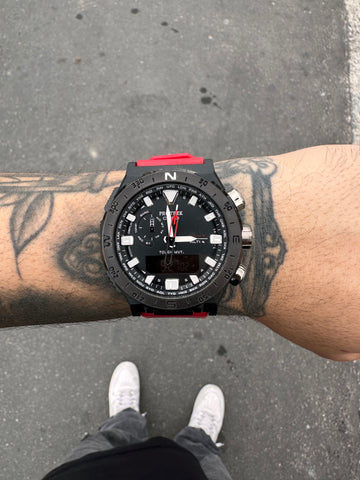 G-SHOCK PROTREK STEEL VERMELHO