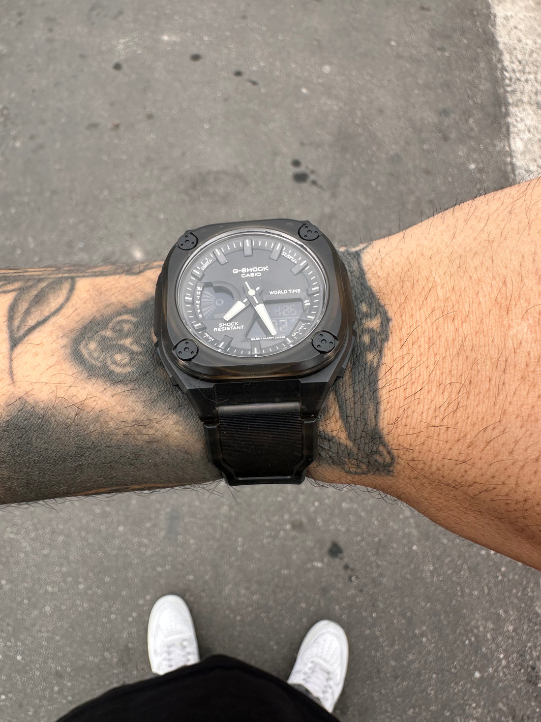 G-SHOCK SW-2400 PRETO